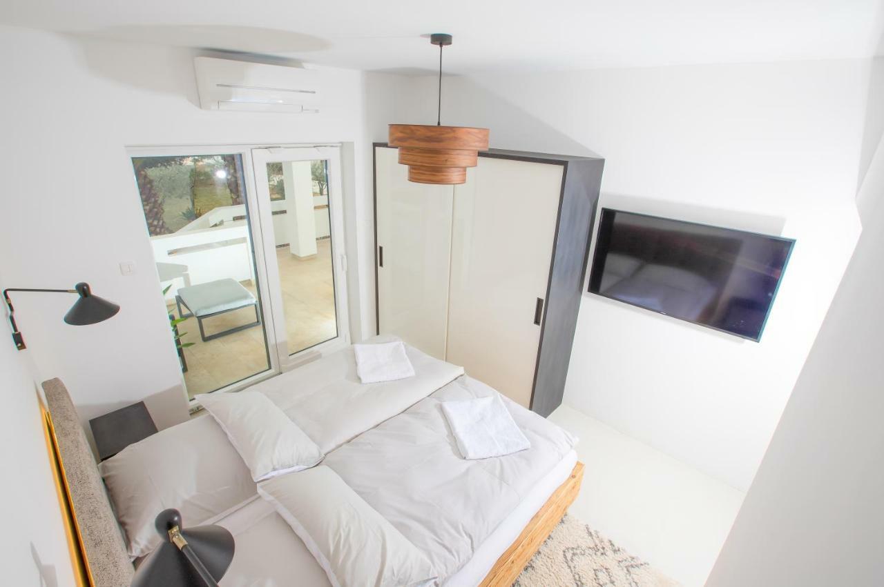 Sunsetloft Vir Apartment Exterior photo