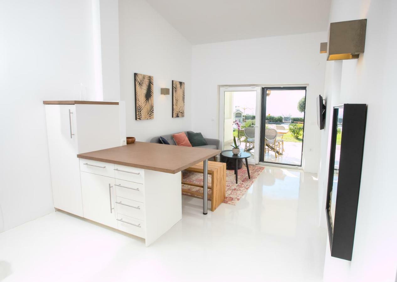 Sunsetloft Vir Apartment Exterior photo